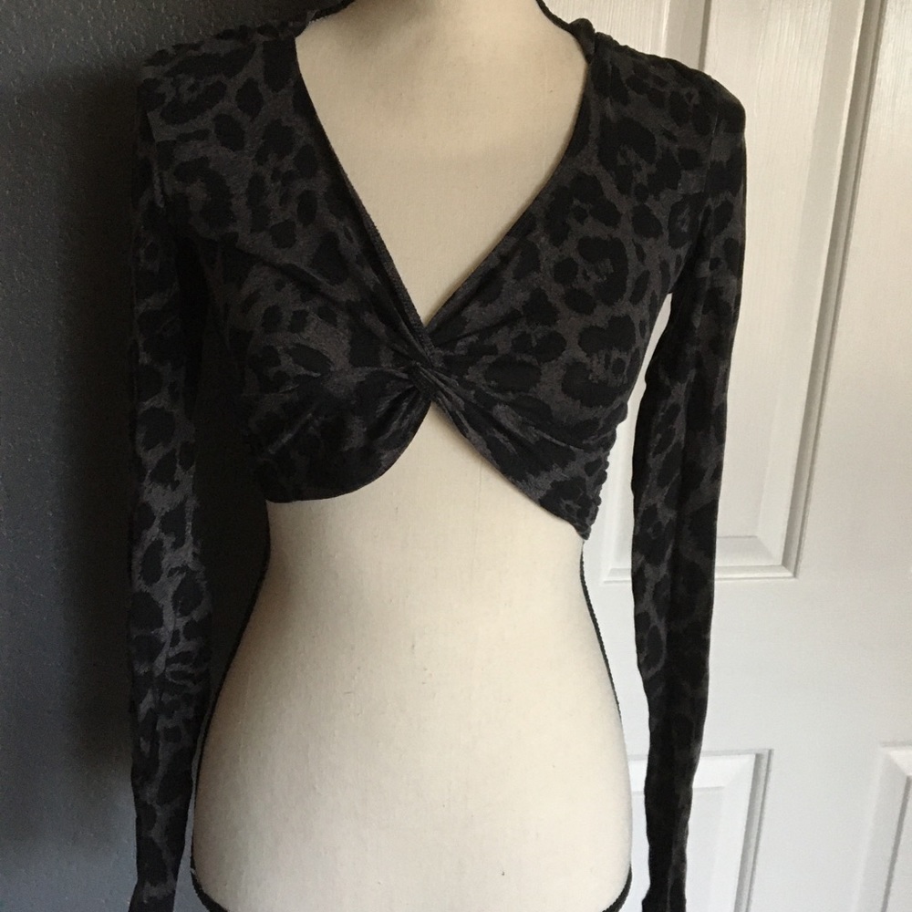 Women’s cropped leopard print hoodie